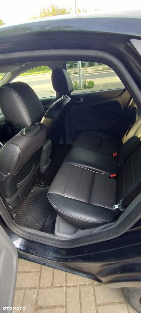 Ford Focus 1.6 Ti-VCT Black Magic - 16