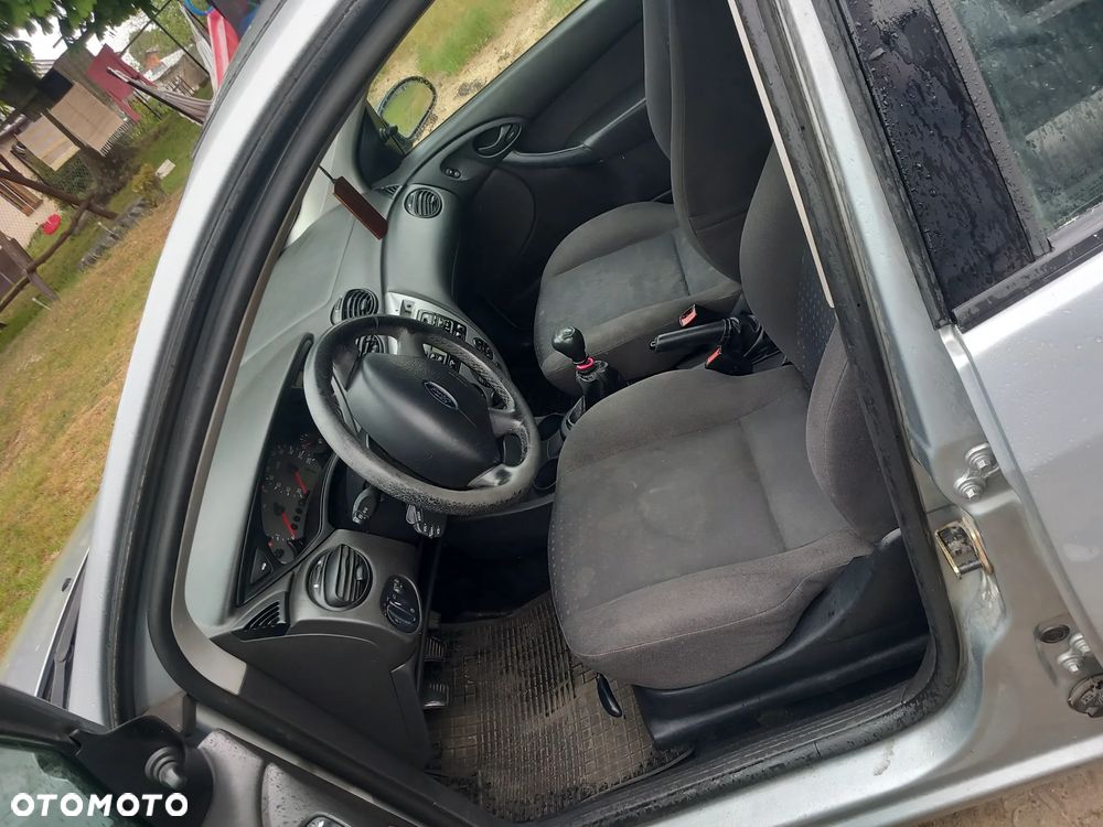 Ford Focus 1.8 TDCi FX - 6
