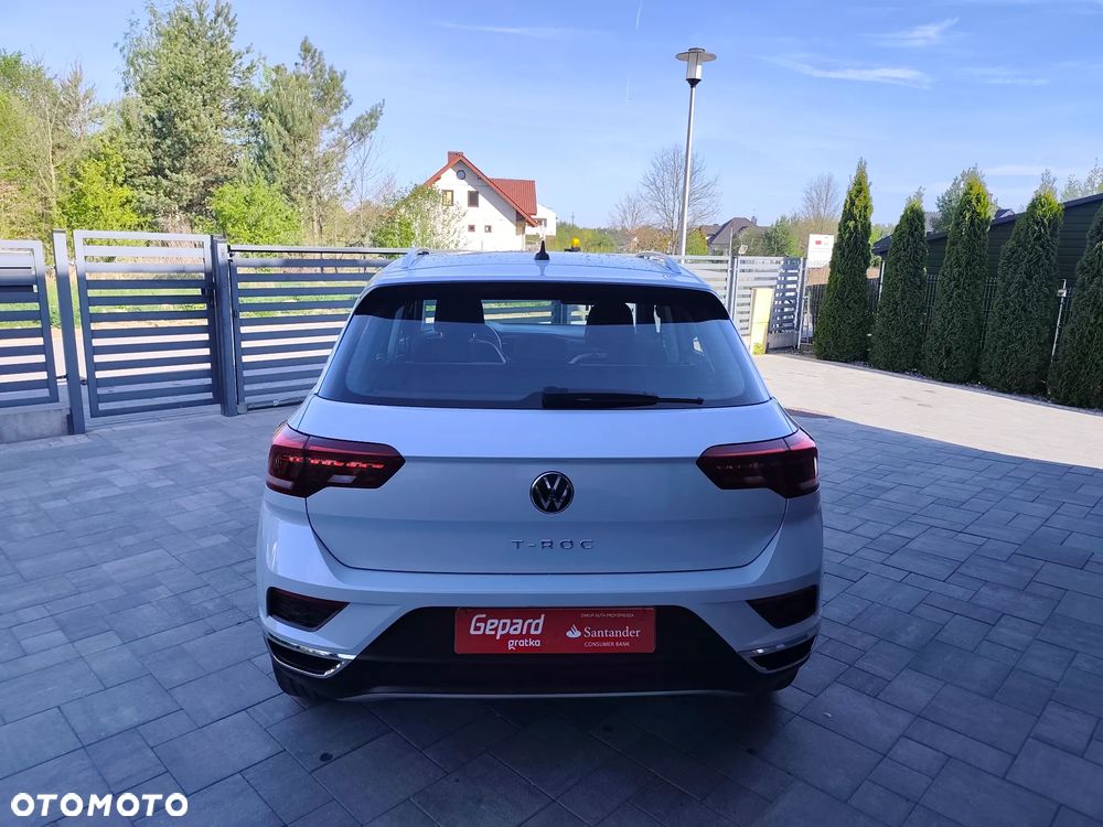 Volkswagen T-Roc - 13