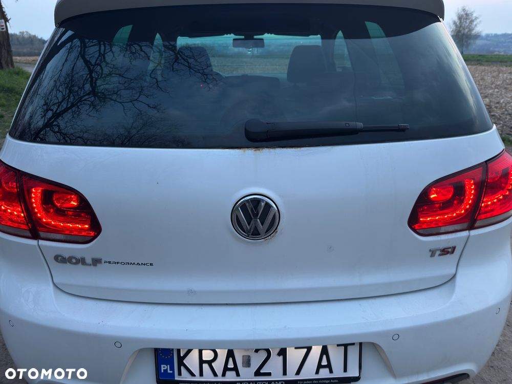 Volkswagen Golf - 6