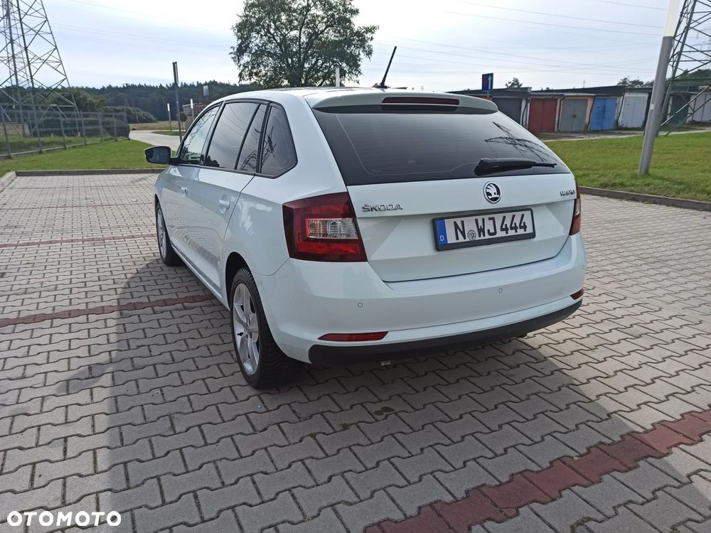 Skoda RAPID - 7