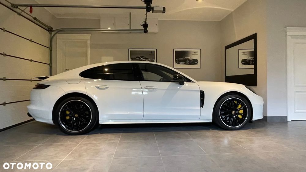 Porsche Panamera 4S Executive - 2