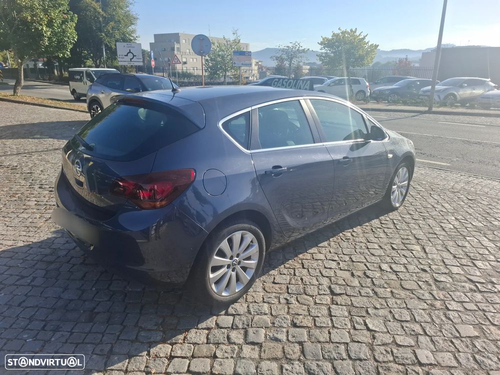 Opel Astra 1.4 Cosmo - 12