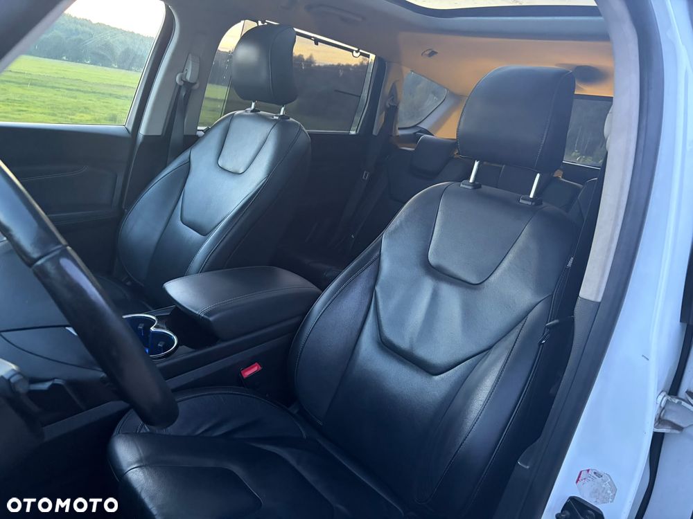 Ford S-Max - 10