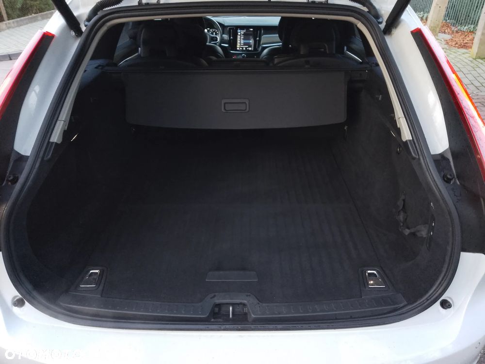 Volvo V90 T5 Geartronic Momentum - 36