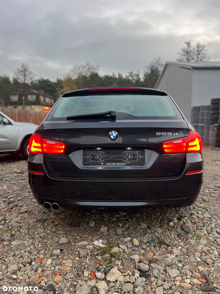 BMW Seria 5 525d - 7