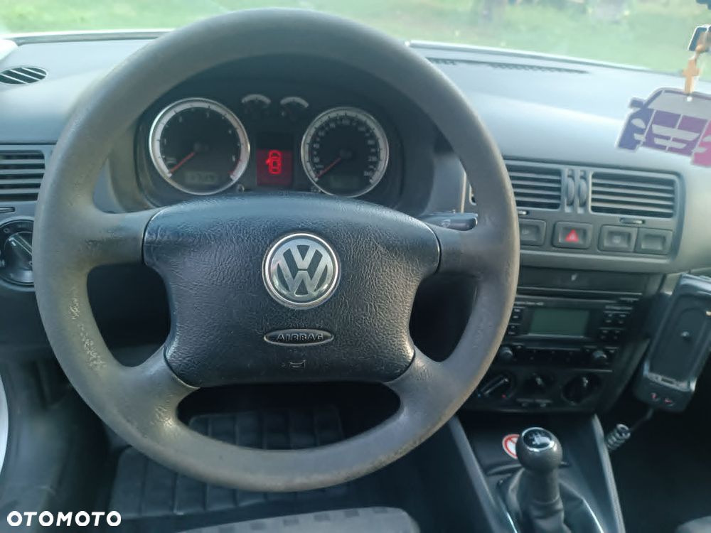 Volkswagen Golf Variant - 9