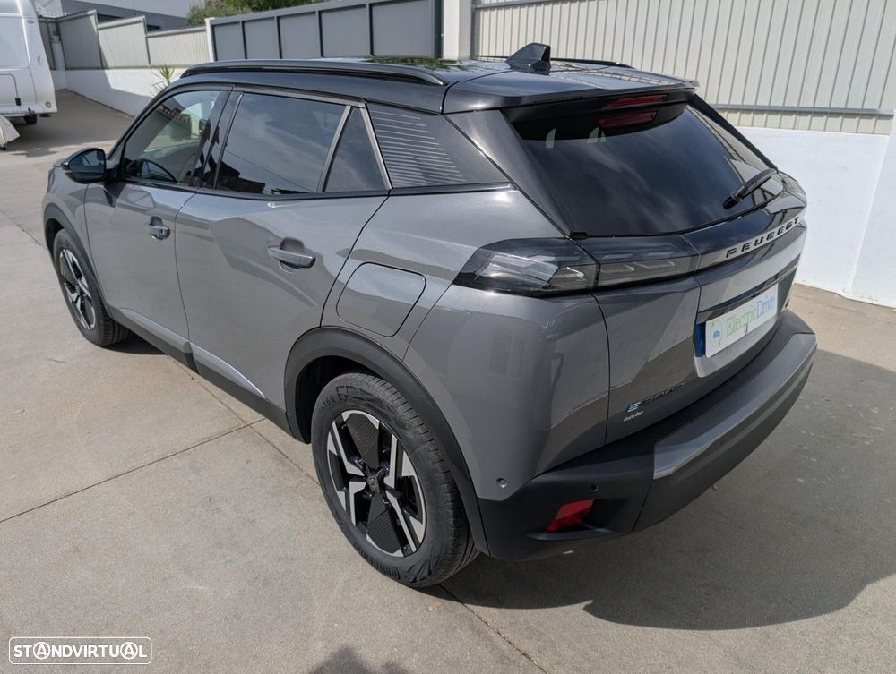 Peugeot e-2008 54 kWh GT - 6