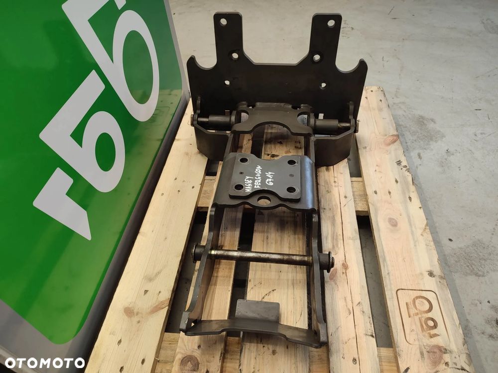Zaczep hydrauliczny dolny Hitch Massey Ferguson 6714 (17147425) - 18