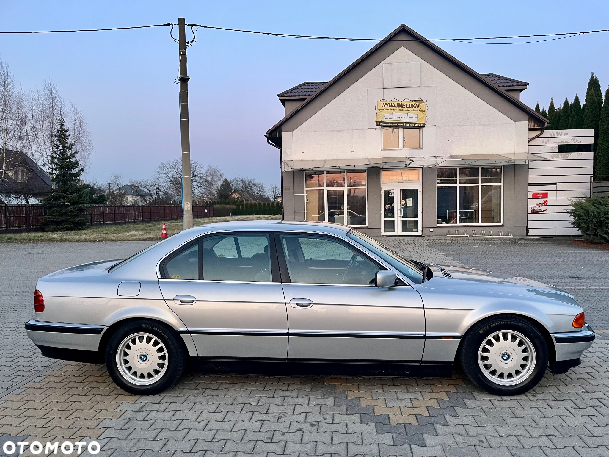 BMW Seria 7 735i - 2