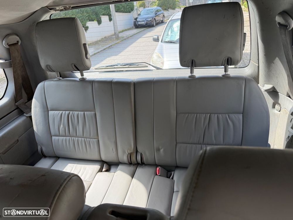 Toyota Land Cruiser 100 Auto Executive - 4