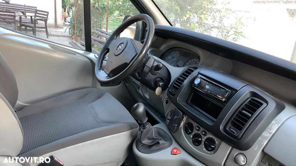 Opel Vivaro - 4