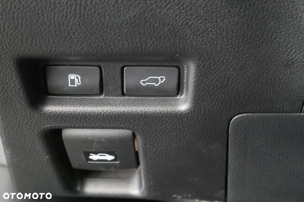 Lexus UX - 18