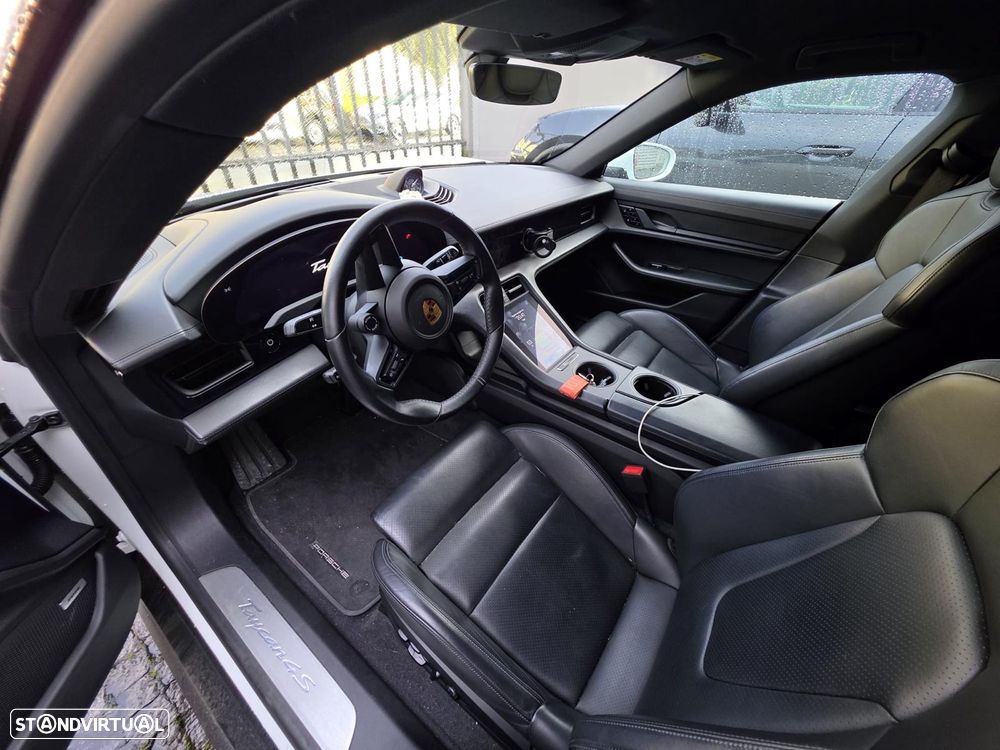 Porsche Taycan 4S - 5