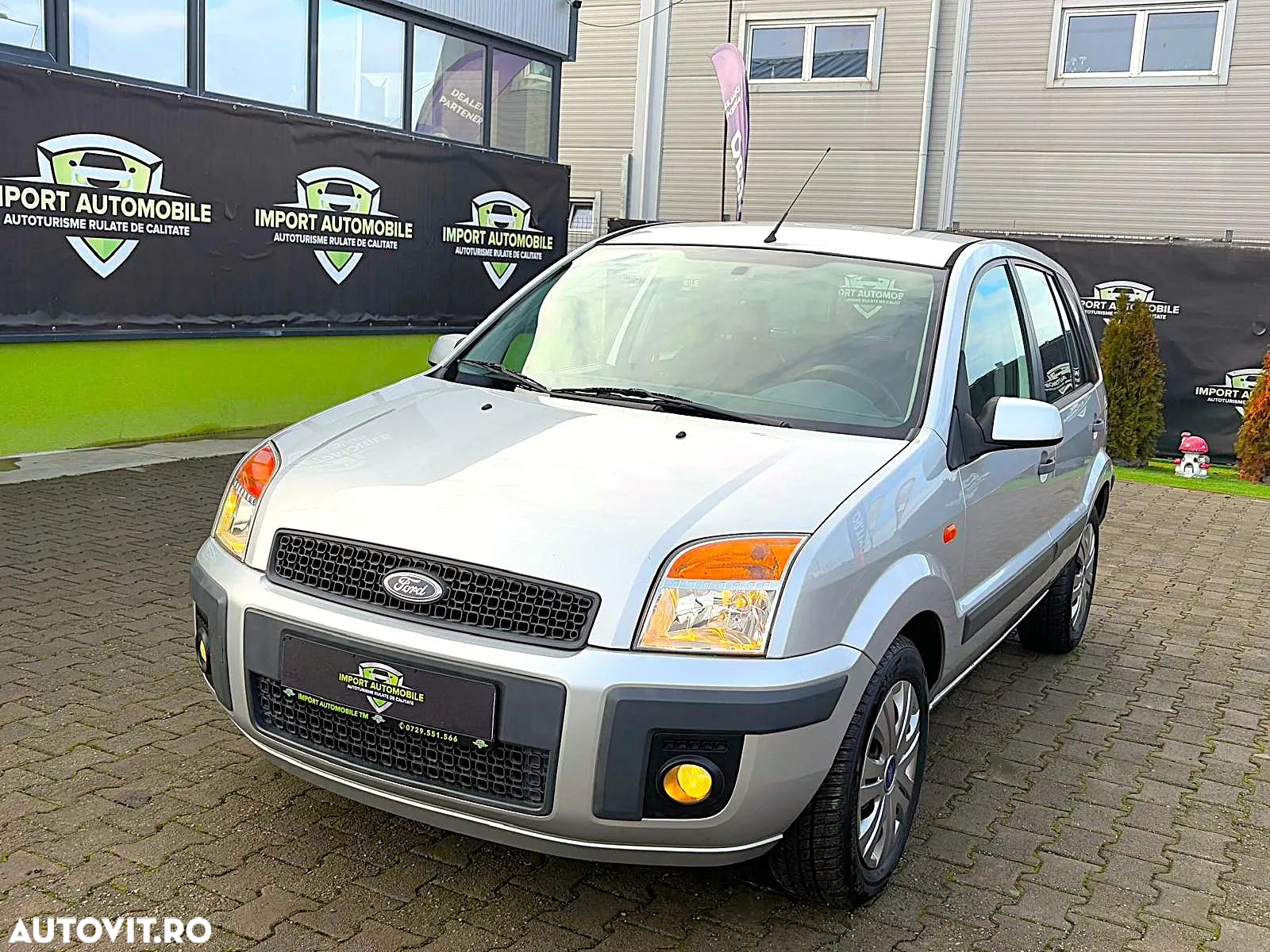 Ford Fusion - 14