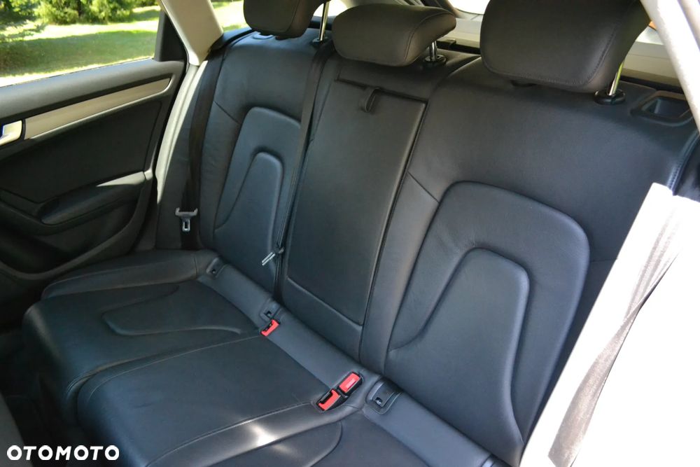 Audi A4 Avant - 16