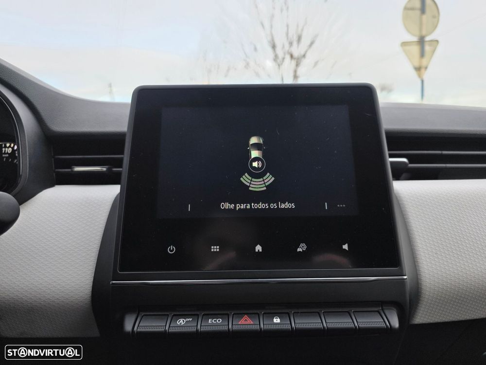 Renault Clio 1.5 Blue dCi Evolution - 11