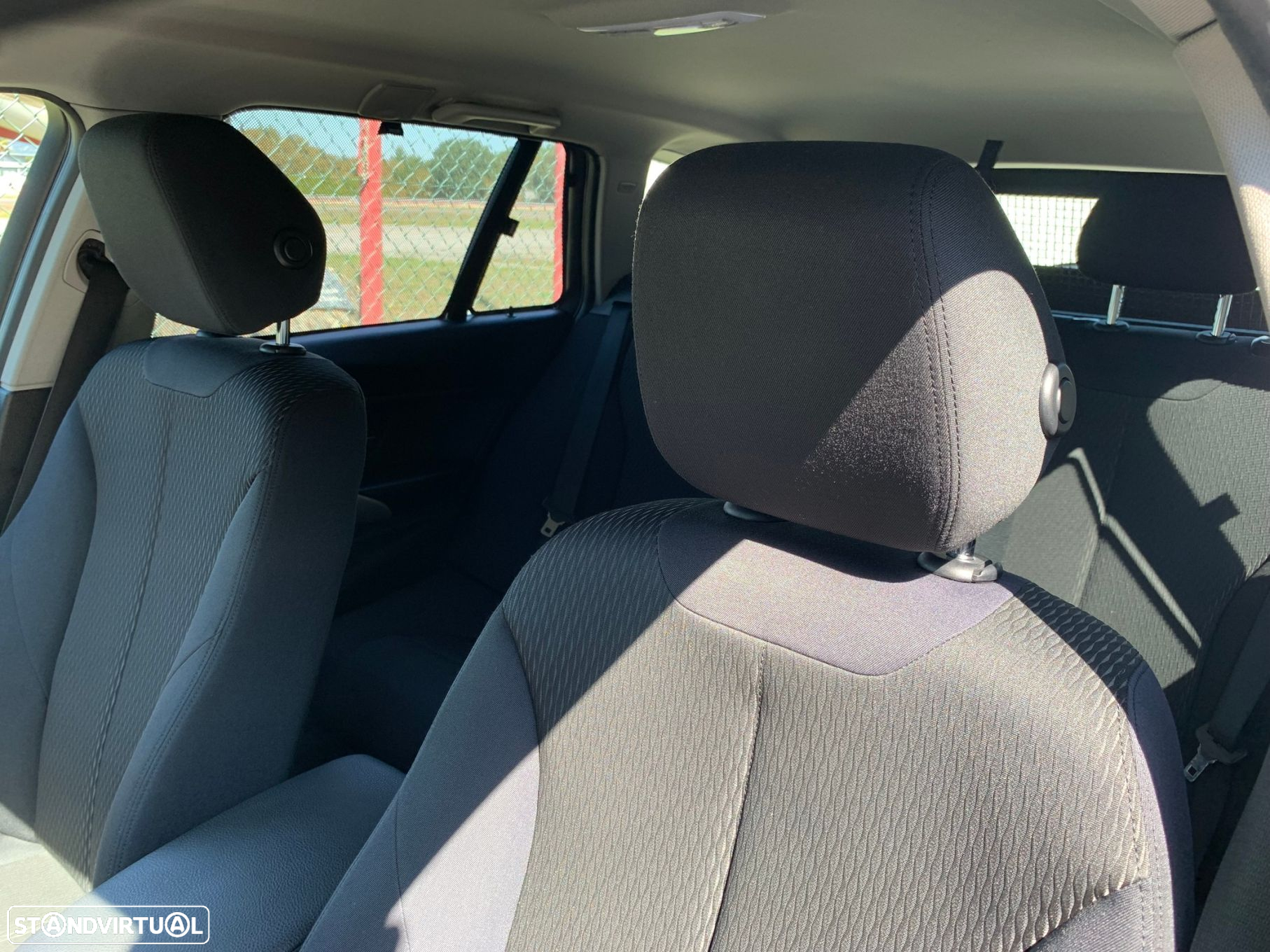 BMW 320 d Touring Auto Pack M - 11