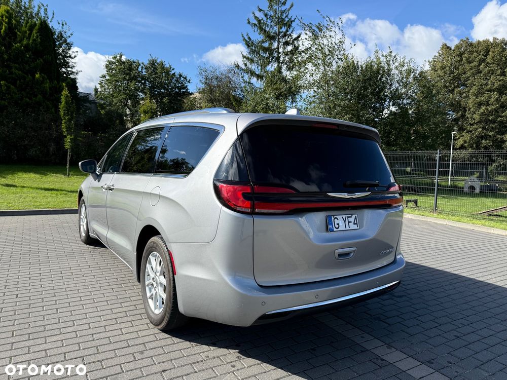 Chrysler Pacifica - 3