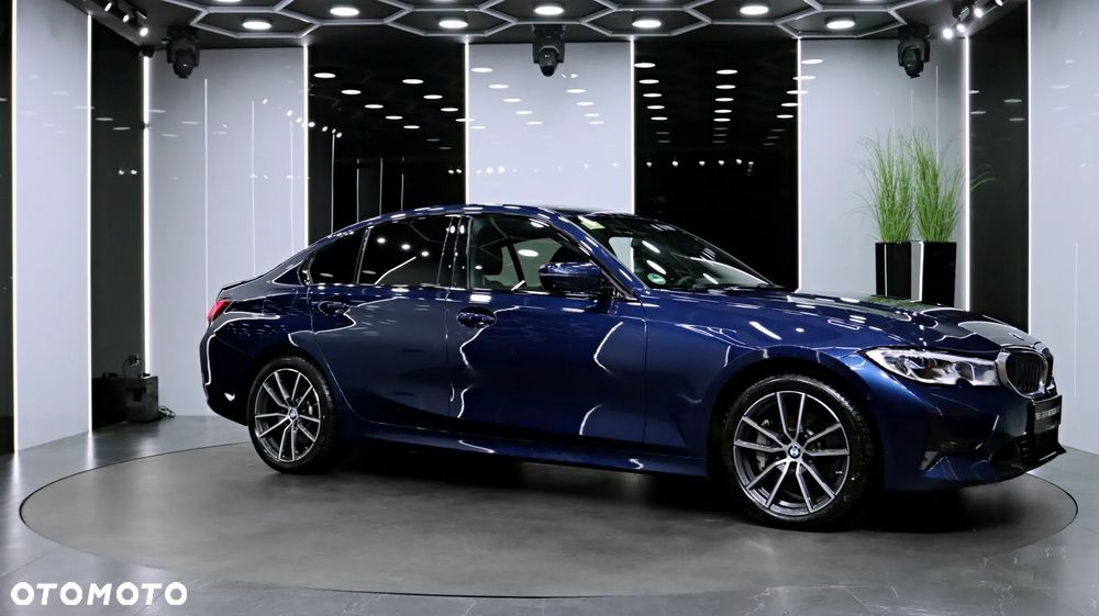 BMW Seria 3 330e Sport Line sport - 12