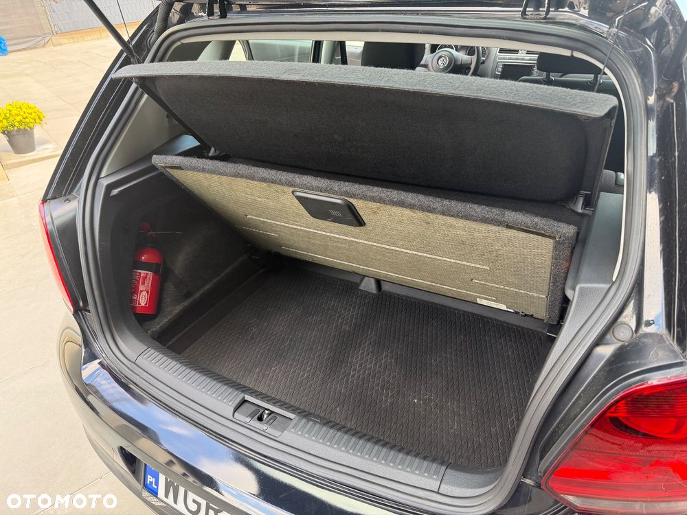 Volkswagen Polo 1.4 16V Trendline - 17