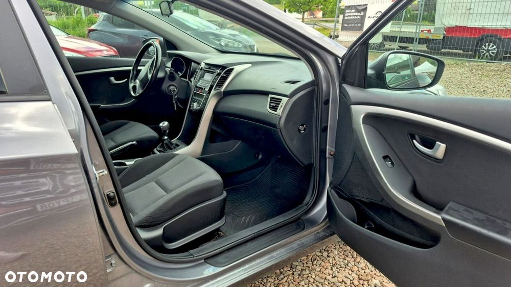 Hyundai i30 - 10