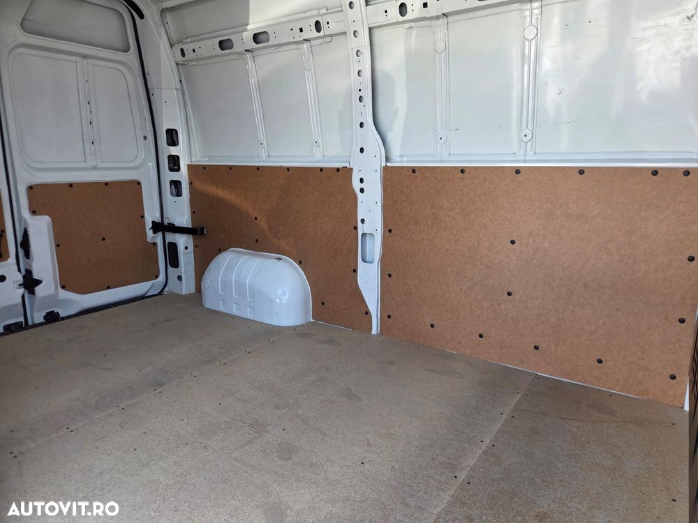Renault New Master L2H2 - 16