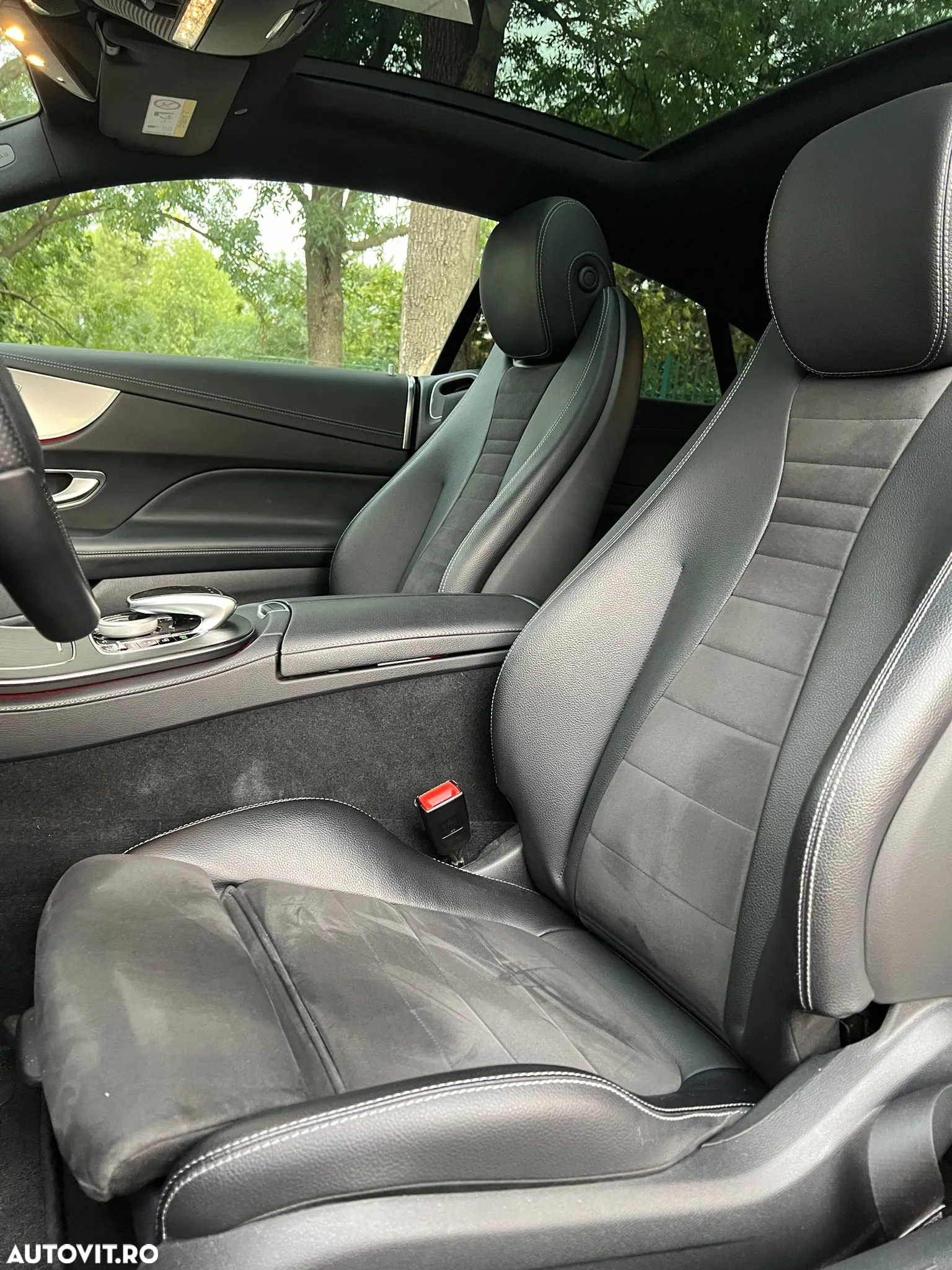 Mercedes-Benz E 300 Coupe 9G-TRONIC AMG Line - 4