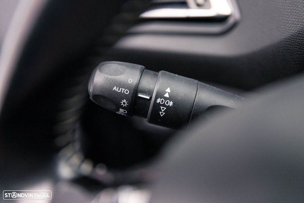 Peugeot 308 1.6 BlueHDi Allure - 29