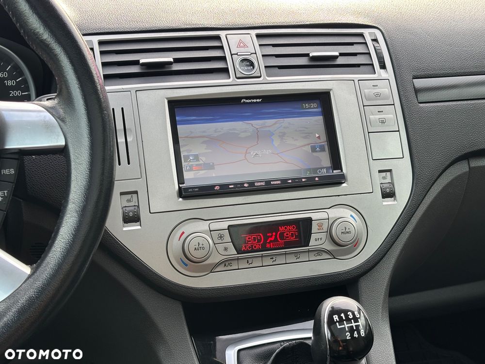 Ford Kuga 2.0 TDCi 4x4 Titanium - 21