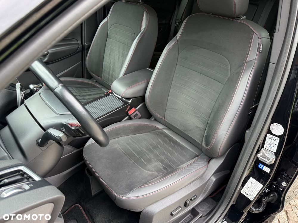 Ford Kuga 2.0 TDCi AWD ST-Line Black - 19
