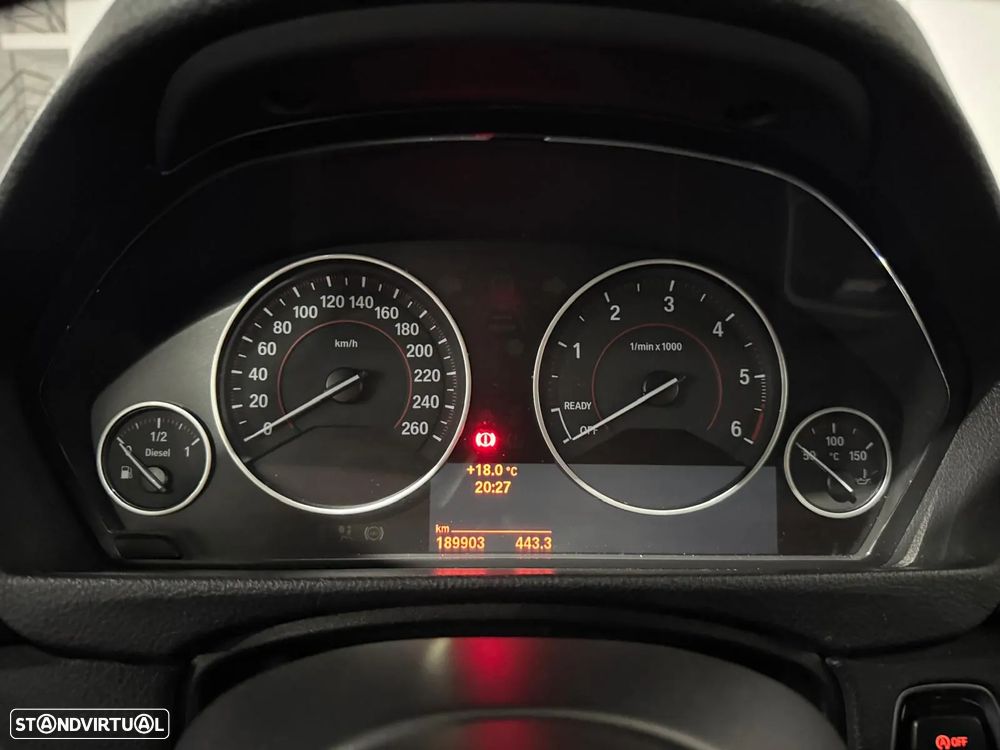 BMW 320 d Touring Pack M - 16