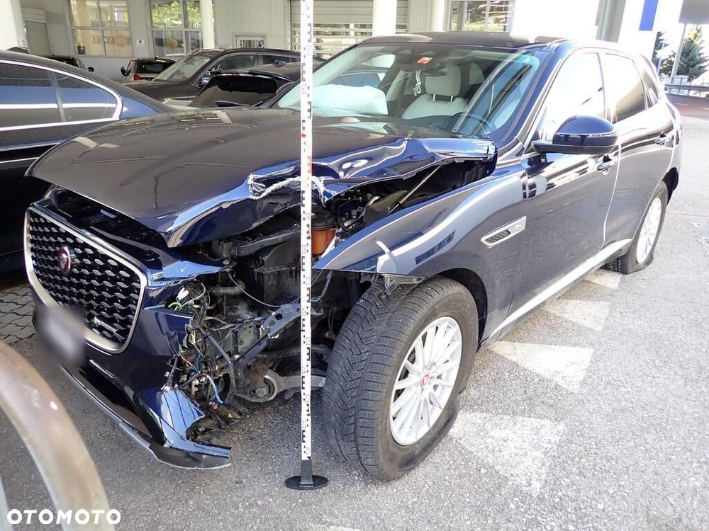 Jaguar F-Pace D200 AWD R-Dynamic S - 6