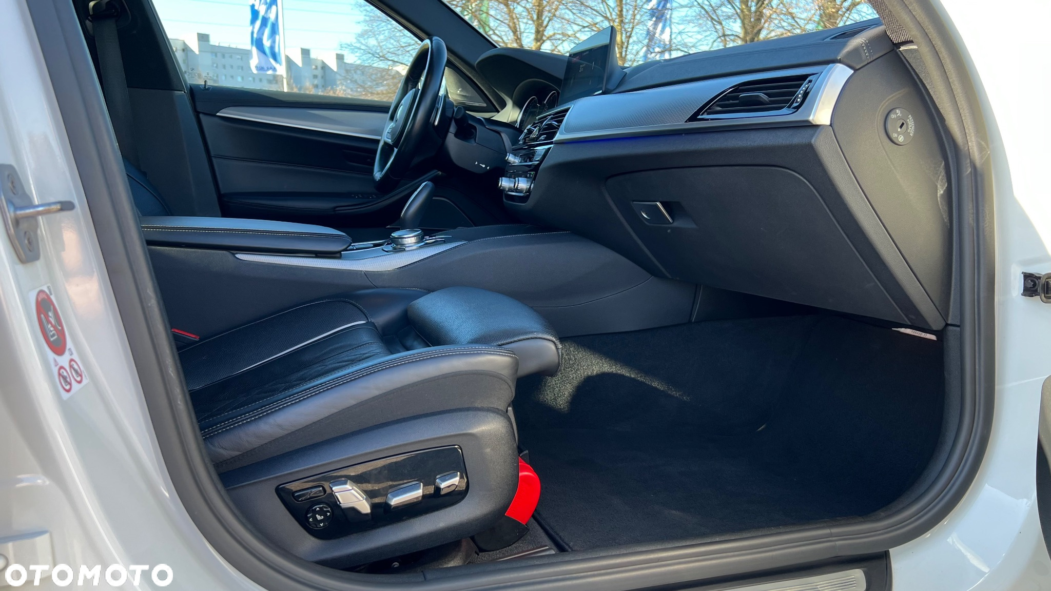 BMW Seria 5 530i xDrive M Sport sport - 17