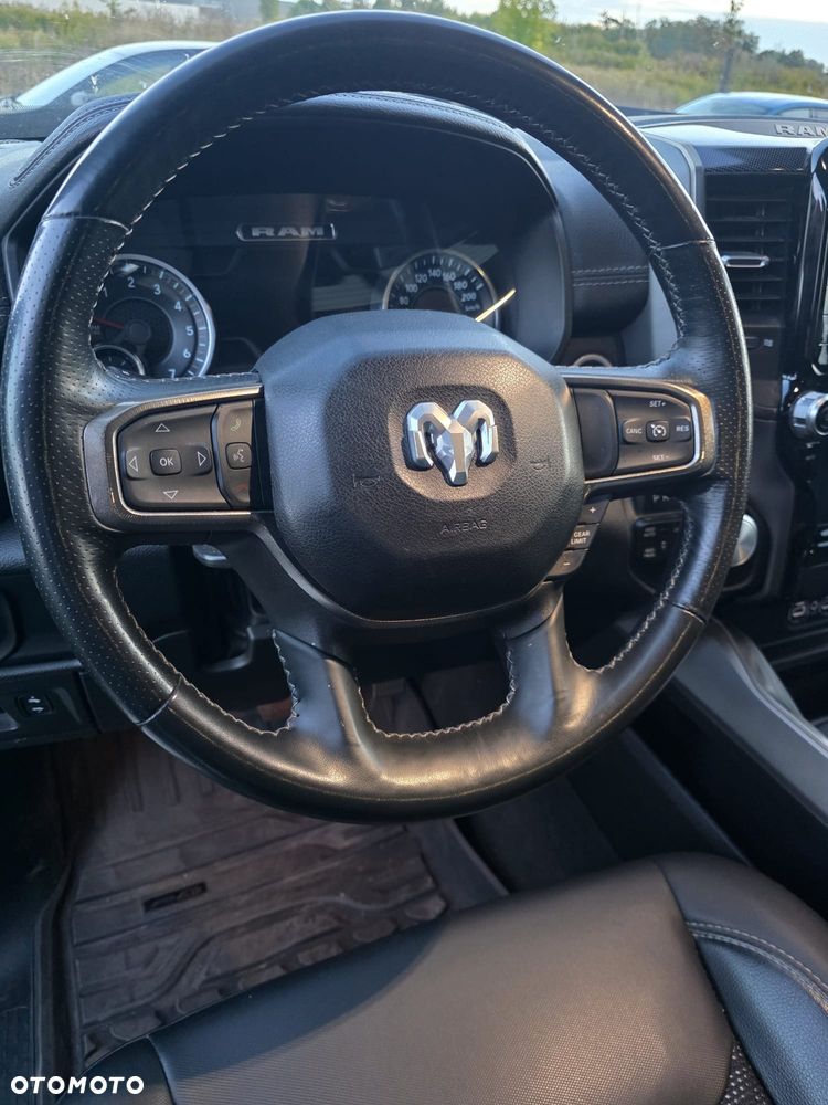 Dodge RAM 5.7 4x4 - 23