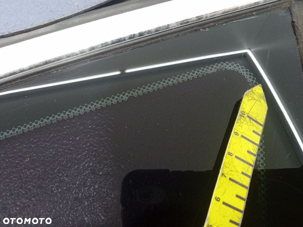 BMW 5 F11 SZYBA KAROSERYJNA TYŁ PRAWA TYLNA - 11