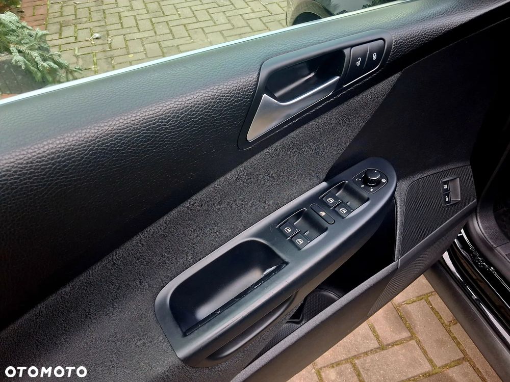 Volkswagen Passat 2.0 TDI Comfortline DSG - 9