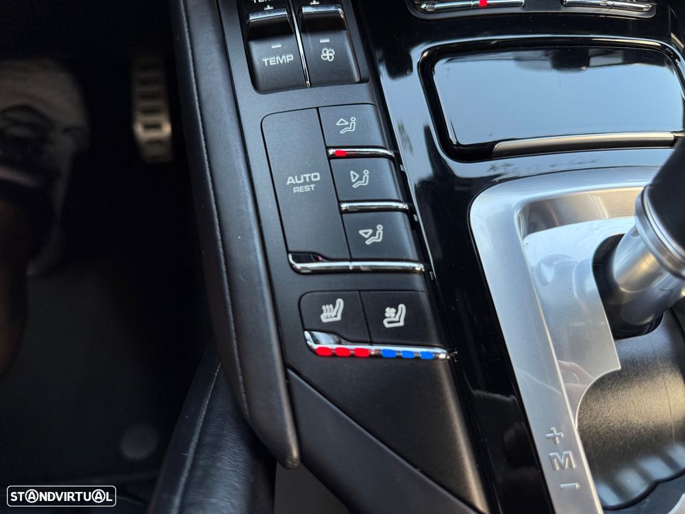 Porsche Cayenne S Tiptronic S - 39