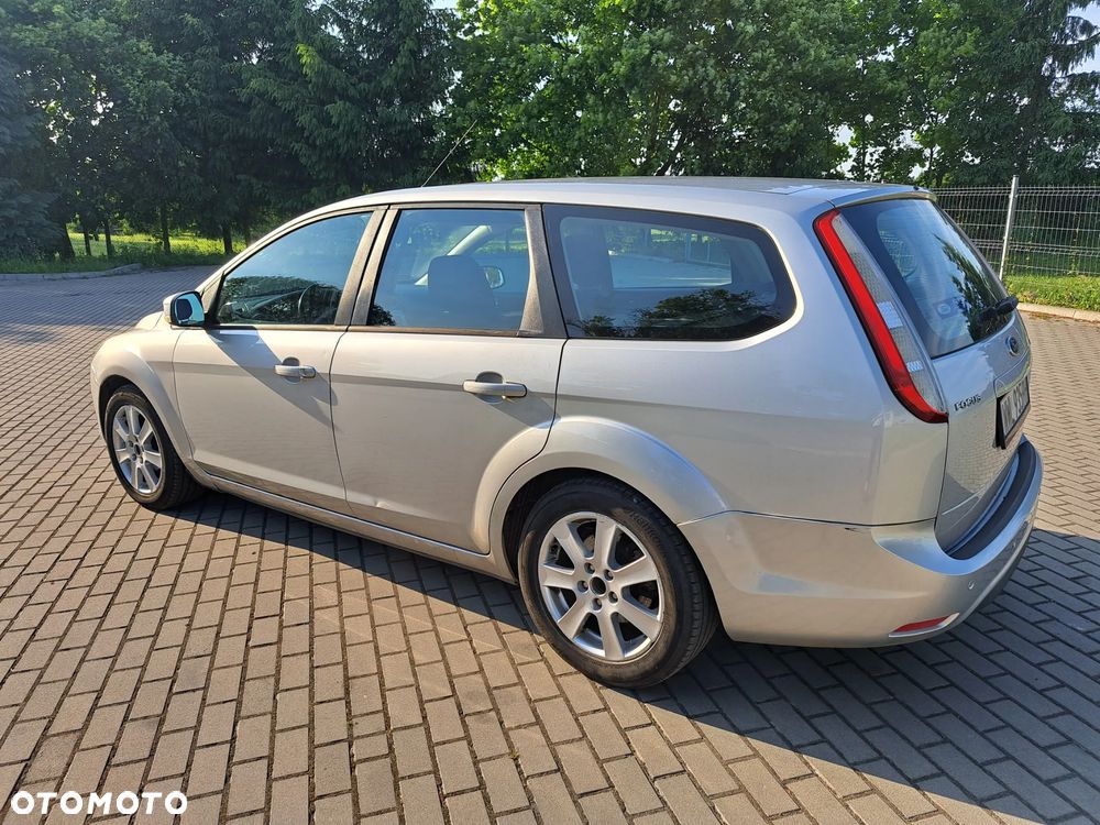 Ford Focus - 10