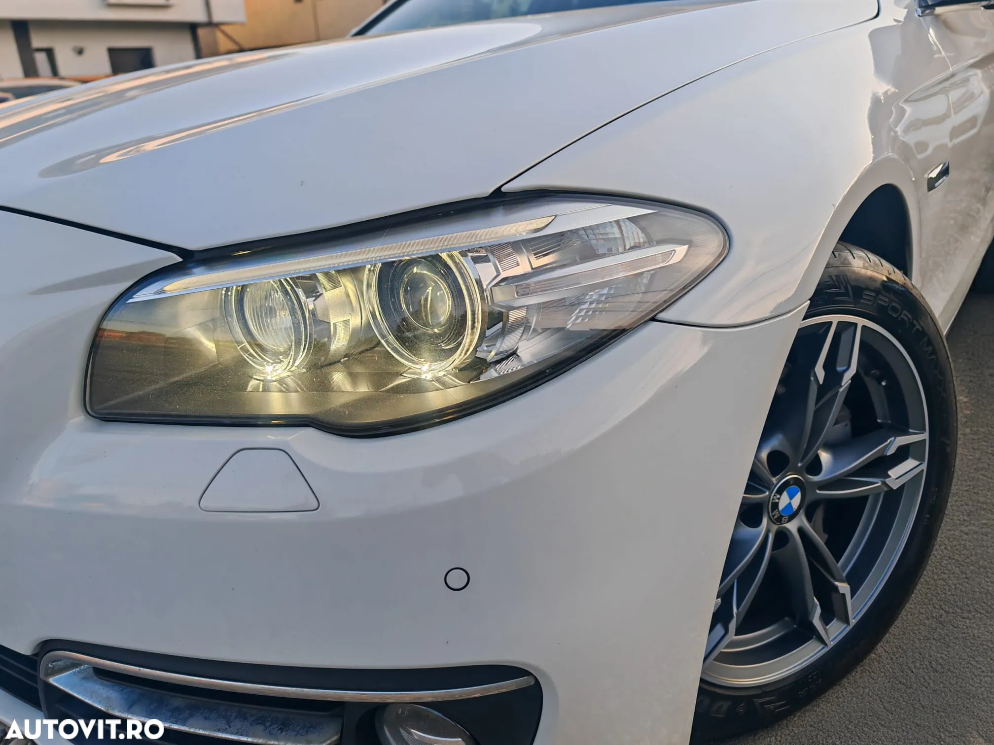 BMW Seria 5 525d xDrive Touring Aut. Luxury Line - 30