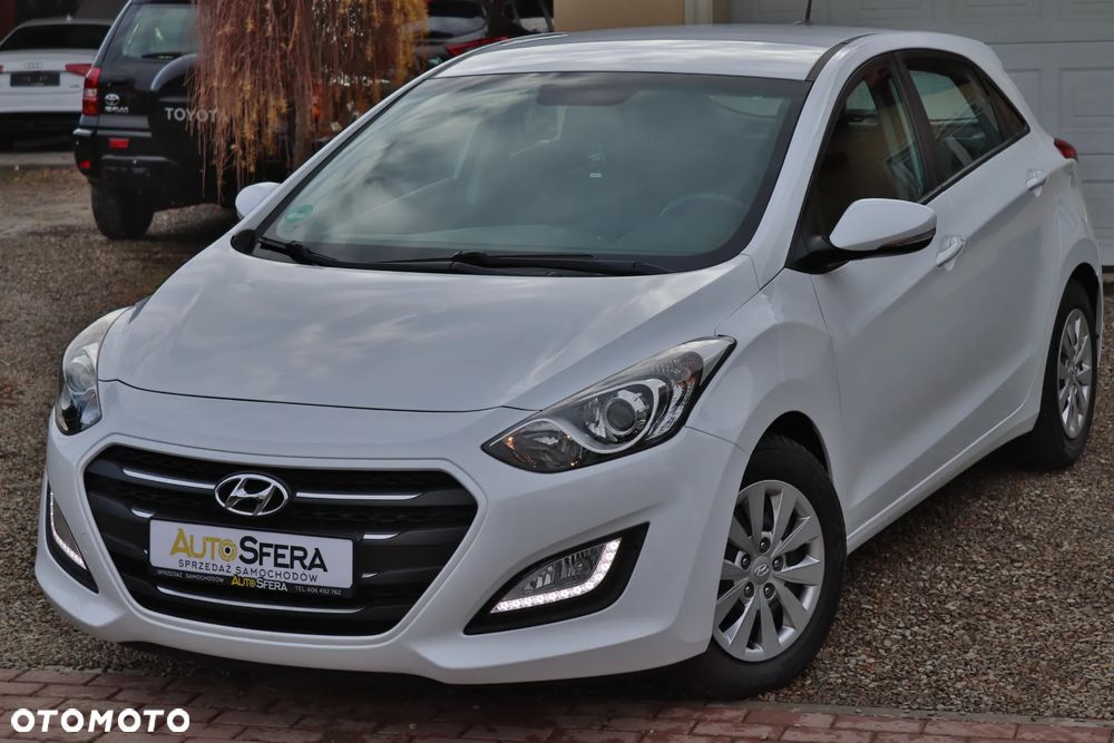 Hyundai i30 blue 1.4 Trend - 3