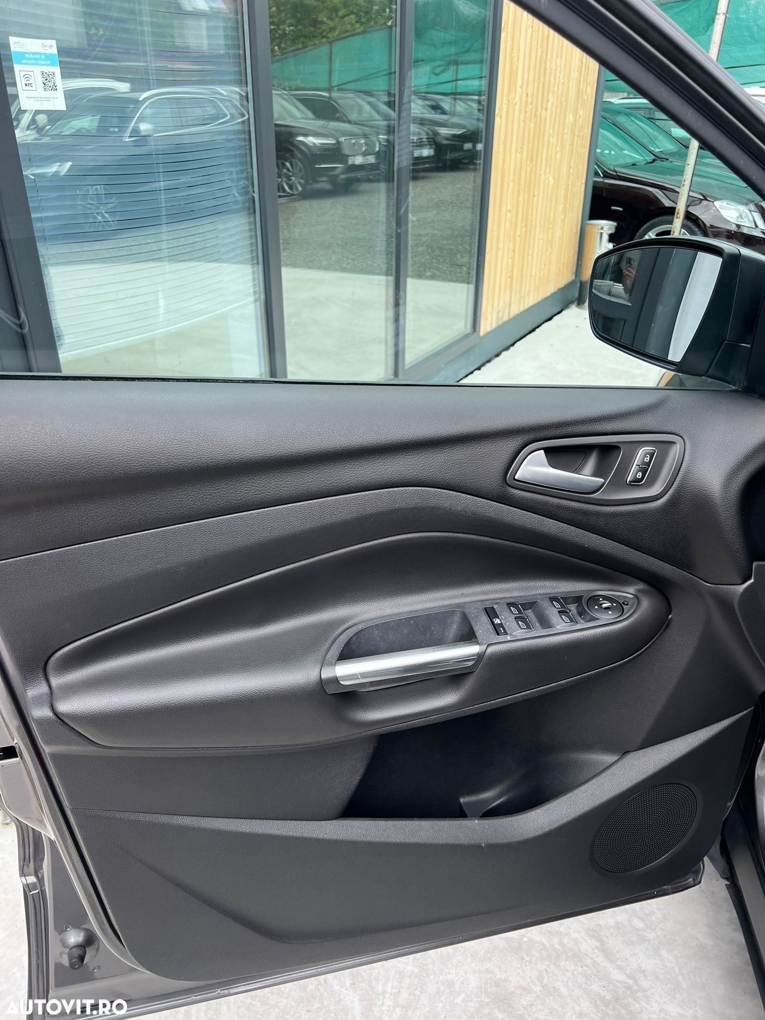 Ford Kuga - 12