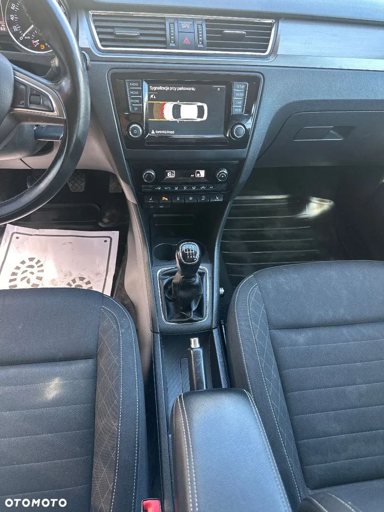 Skoda RAPID 1.2 TSI Style - 19