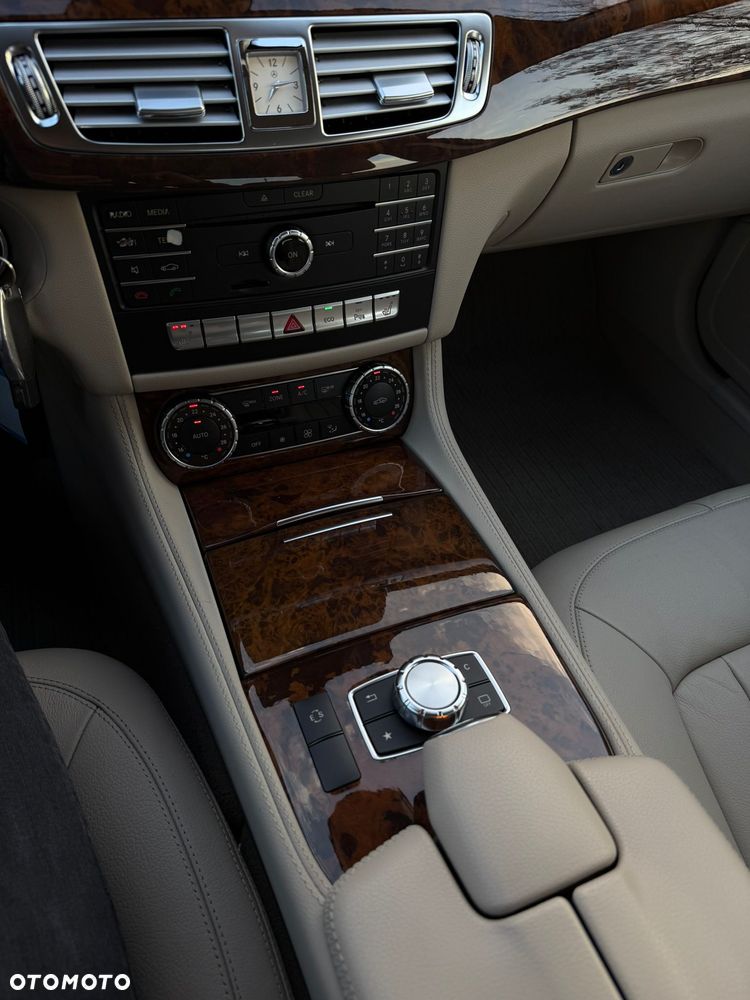 Mercedes-Benz CLS 350 BlueTEC 4Matic 7G-TRONIC - 24