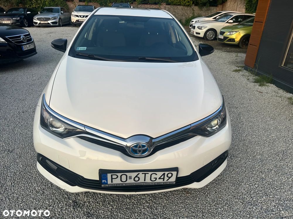 Toyota Auris Hybrid 135 Premium - 17