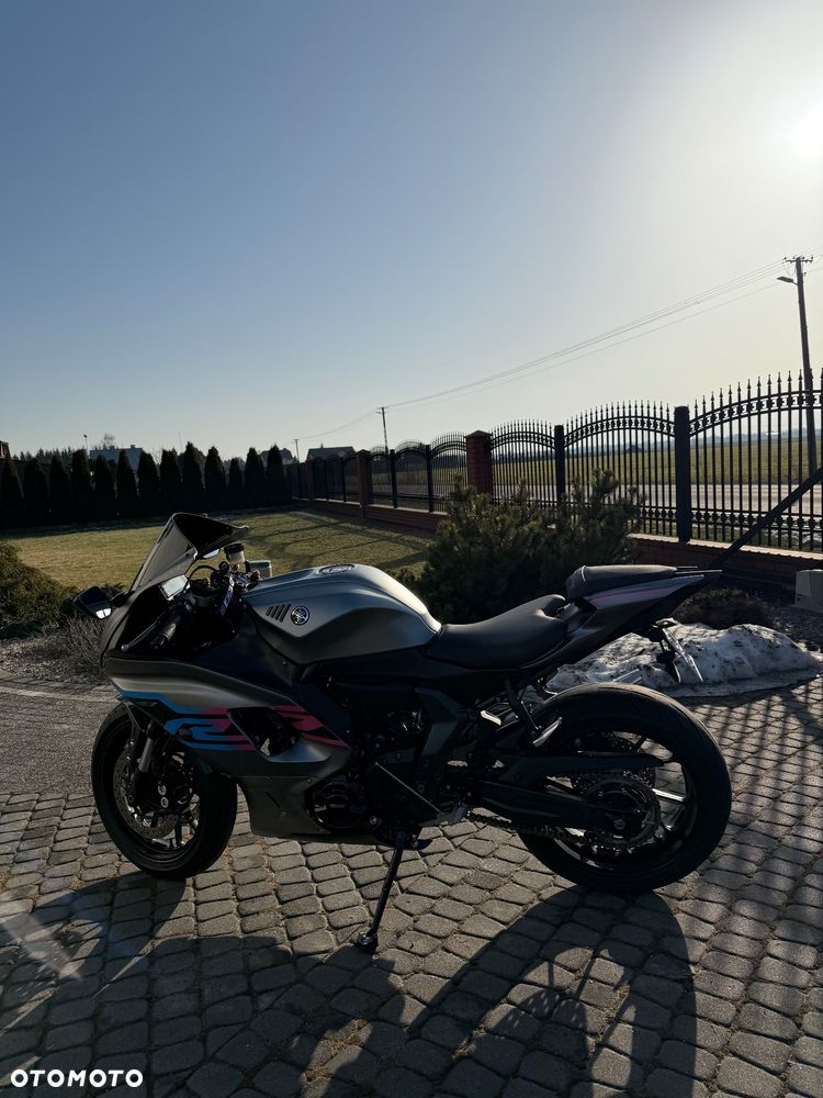 Yamaha R7 - 6