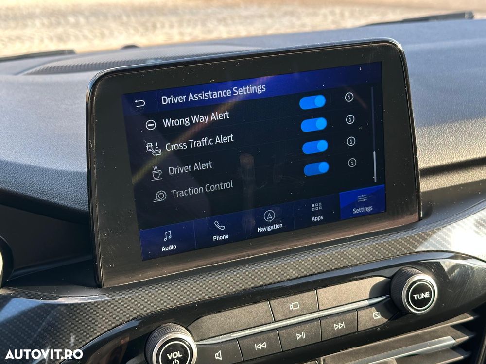 Ford Kuga 2.5 Duratec FWD FHEV ST-Line - 28