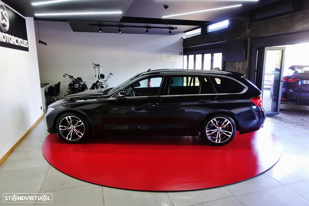 BMW 320 d Pack M - 15