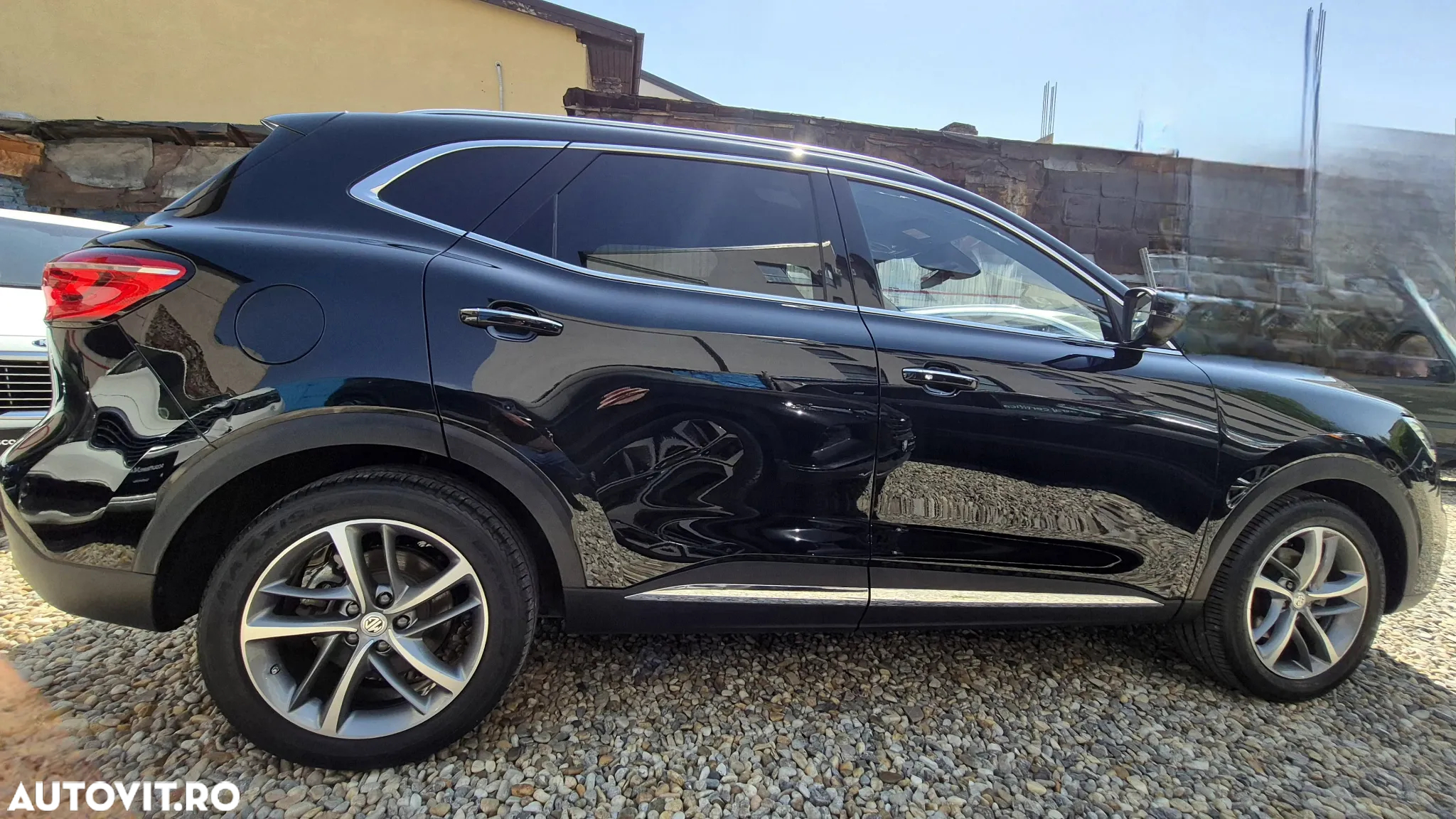 MG EHS 1.5T-GDI PHEV Luxury - 15