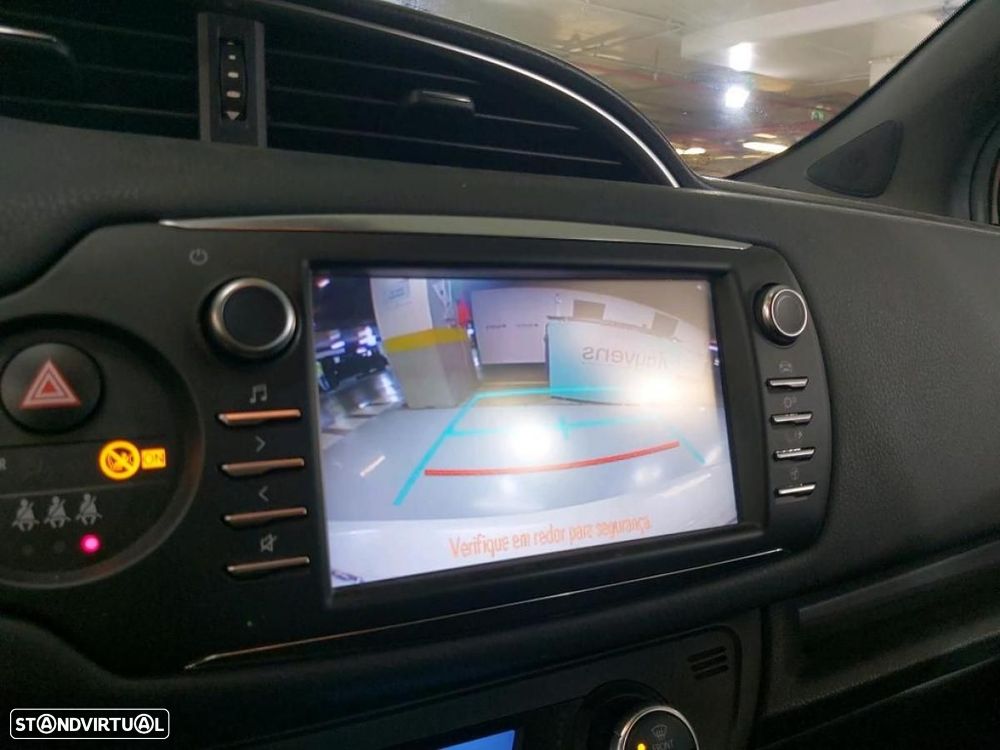 Toyota Yaris 1.5 HSD Square Collec.White - 4